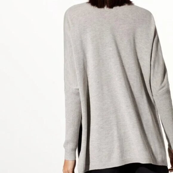 Aritzia Babaton | Baylor Sweater in light grey - Picture 11 of 13